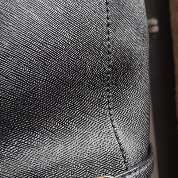 Tory Burch Robinson Multi Saffiano Double Zip Bag - Picture 9 of 14